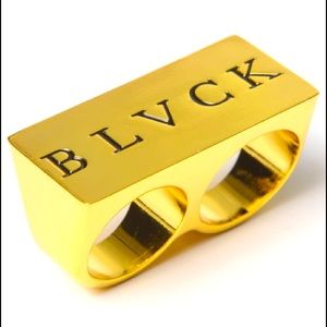 Black Scale 2 Finger Ring